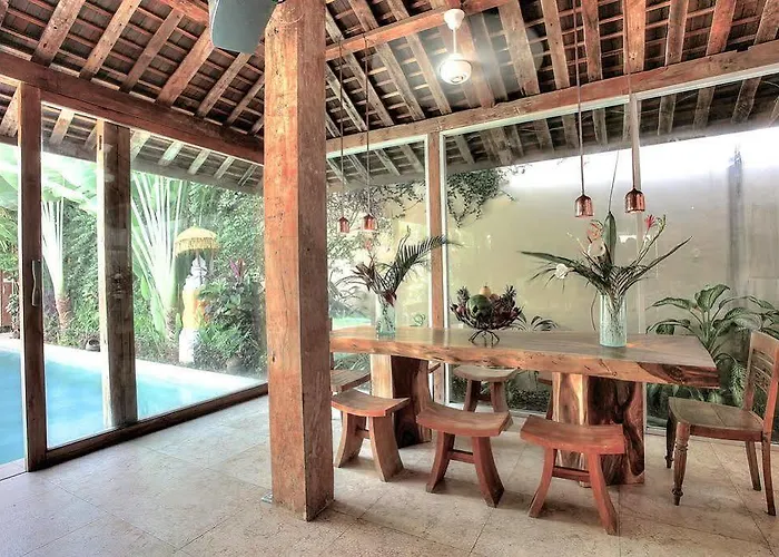Villa Saffira Seminyak Villa